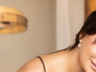 MeganStrain on Stripchat